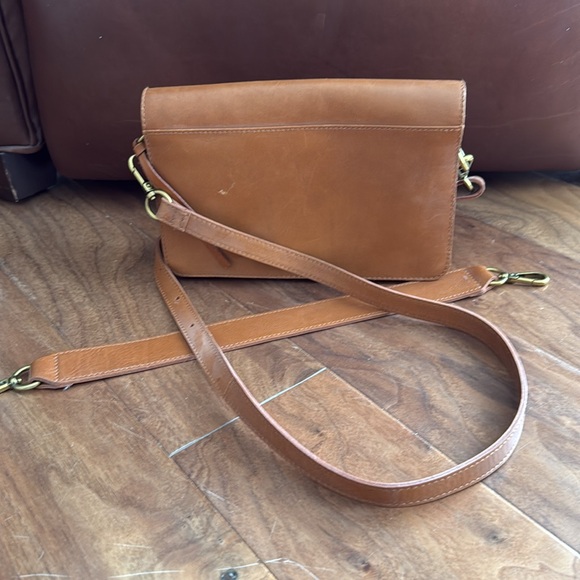 Madewell Dark Toffee The Flap Convertible Crossbody Bag - Picture 4 of 9